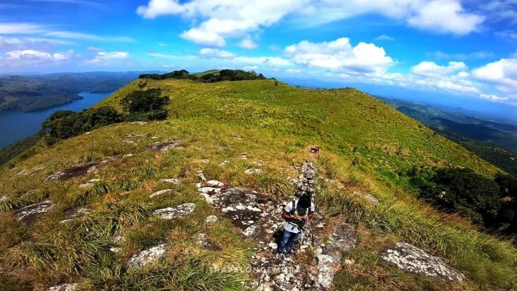 KattappanaTranquil Meadows Hues公寓 外观 照片